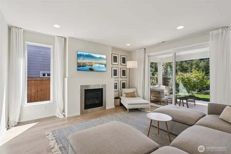 16204 27th Street Ct E, Lake Tapps, WA 98391 - #3