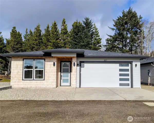 807 NE 357th Street, Ocean Park, WA 98640