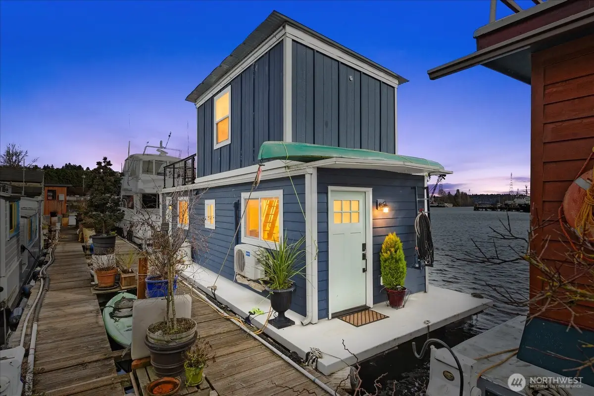 1080 Ewing Street #E5, Seattle, WA 98119 - #1