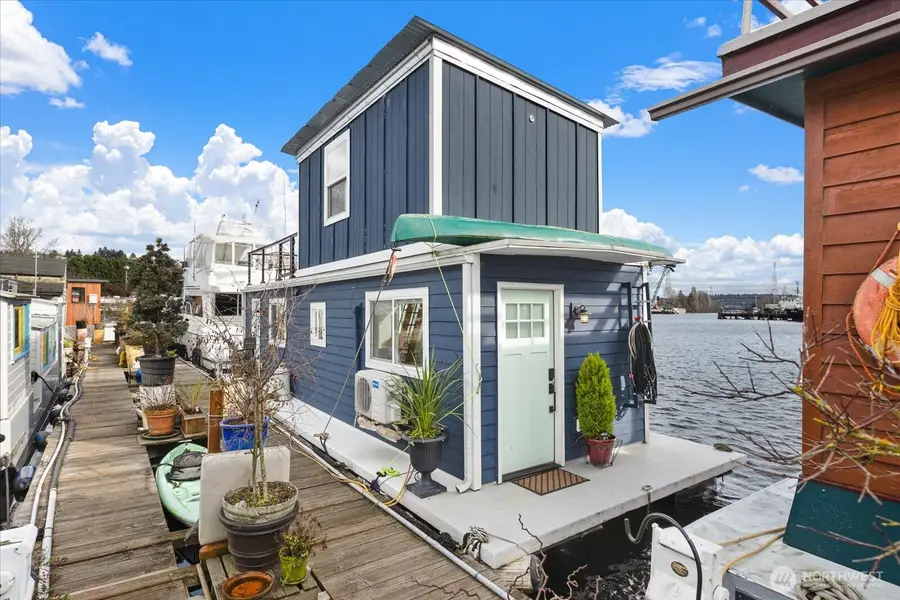 1080 Ewing Street #E5, Seattle, WA 98119 - #3