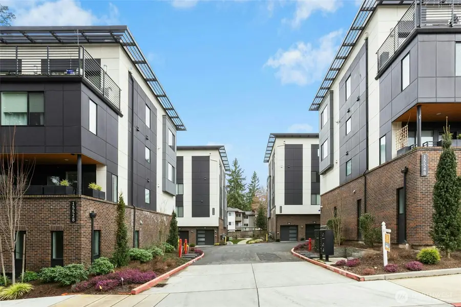 15538 NE 15th Place #400, Bellevue, WA 98007 - #2