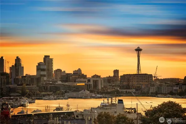 2020 Eastlake Avenue E, Seattle, WA 98102