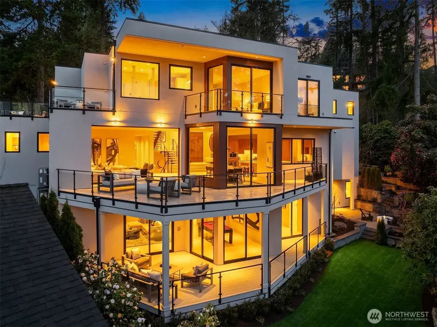 9630 SE 5th Street, Bellevue, WA 98004 - #3