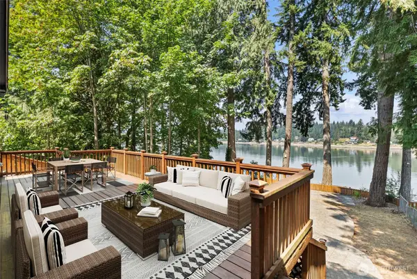 3355 SE Arcadia Road, Shelton, WA 98584