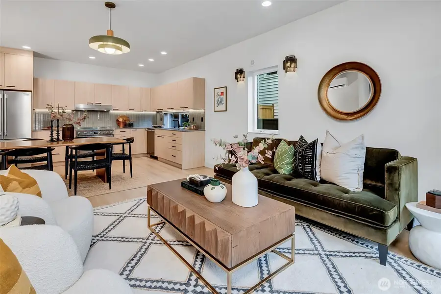 4405 S Holly Street, Seattle, WA 98118 - #3