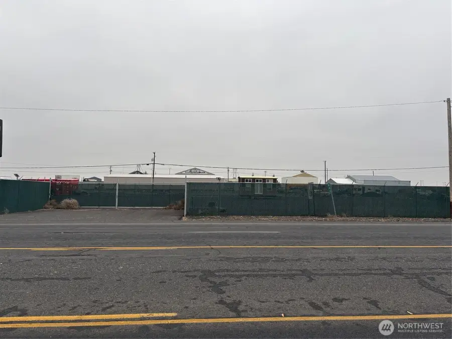 1420 Basin Street Nw, Ephrata, WA 98823 - #3