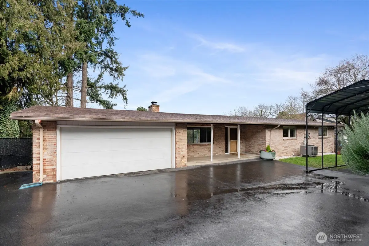 13720 56th Avenue S, Tukwila, WA 98168 - #1