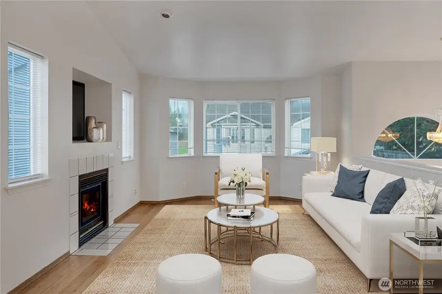 9744 57th Avenue S, Seattle, WA 98118 - #3