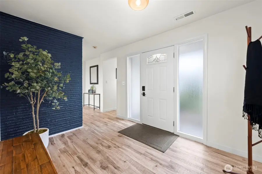 1730 S Jackson Avenue, Tacoma, WA 98465 - #3