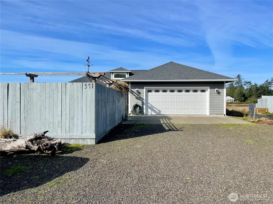 571 E Chance A La Mer Ne, Ocean Shores, WA 98569 - #2