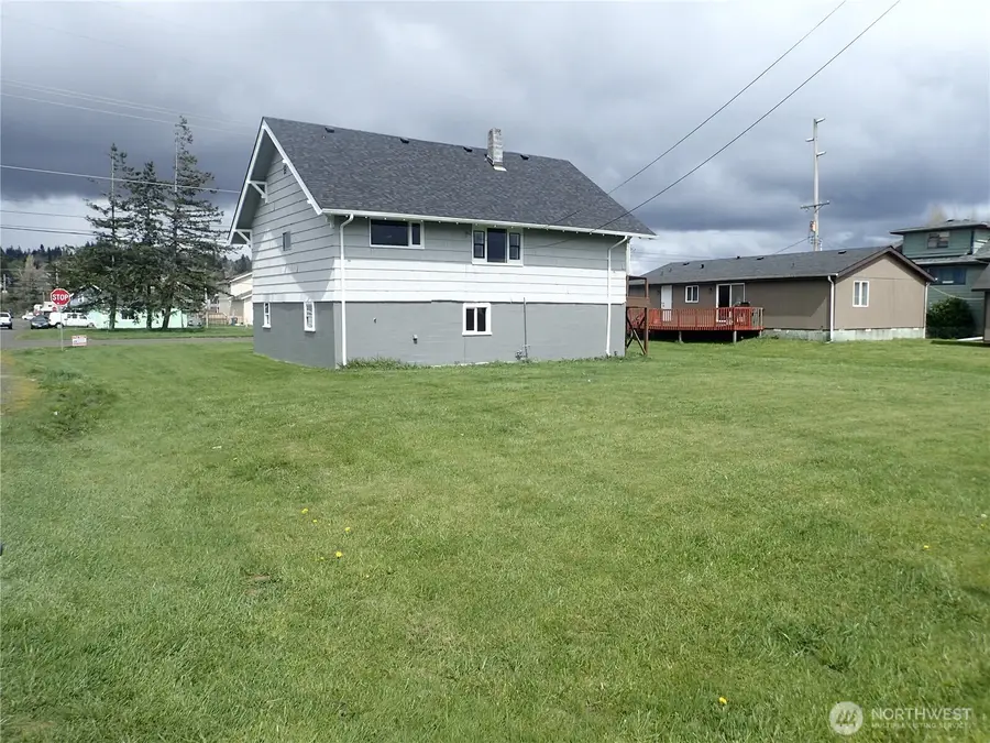 1519 Pacific Avenue, Aberdeen, WA 98520 - #3