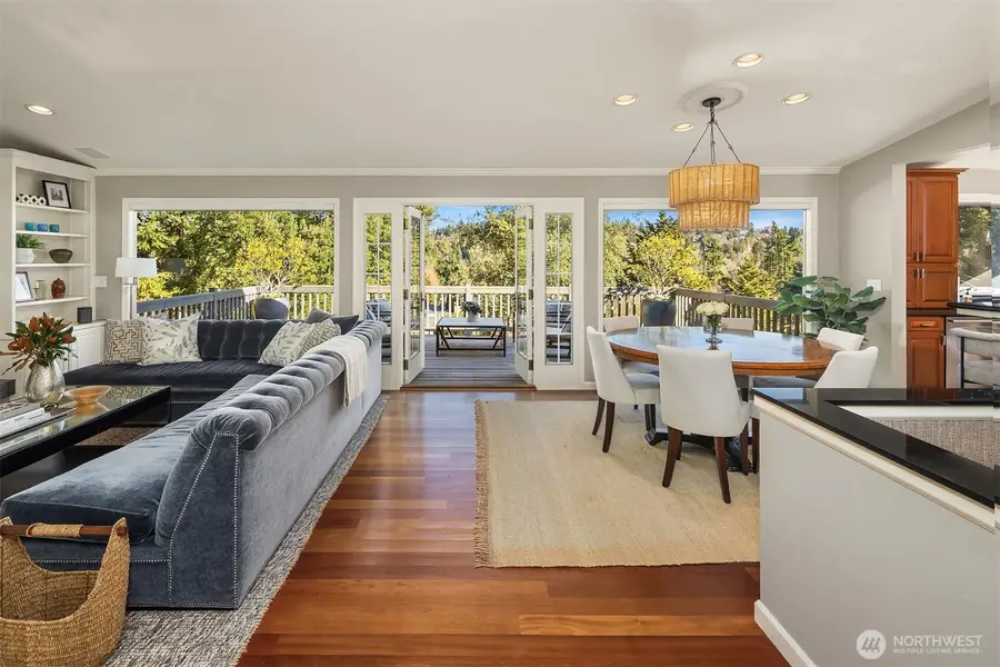 2414 79th Avenue Ne, Medina, WA 98039 - #3