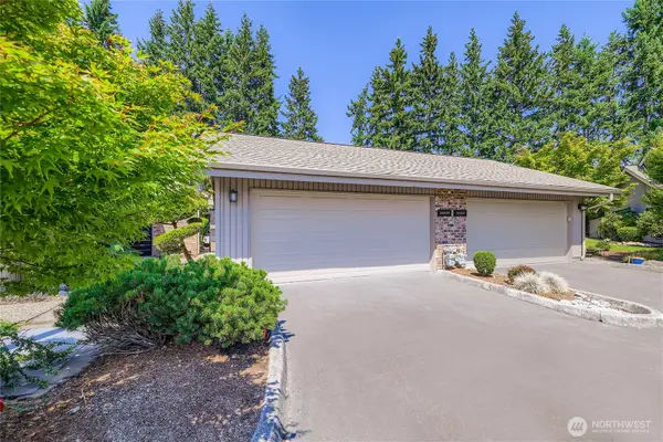 14208 NE 2nd Place, Bellevue, WA 98007
