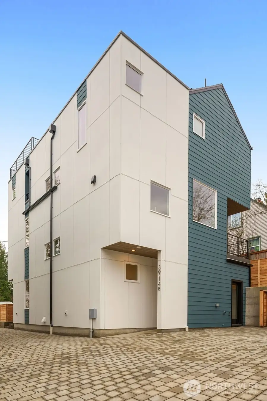 3914 S Juneau Street, Seattle, WA 98118 - #2