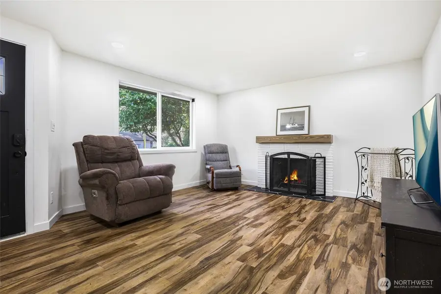 14517 Meridian Avenue N, Shoreline, WA 98133 - #3