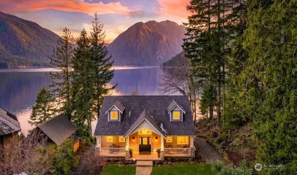 441 N Potlatch Drive N, Hoodsport, WA 98548