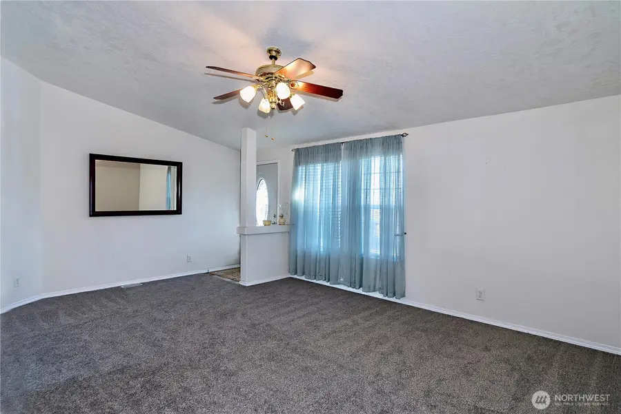 1123 Rainier, Kittitas, WA 98926 - #3