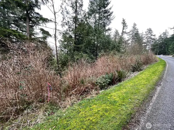 1268 Island Drive, Lummi Island, WA 98262