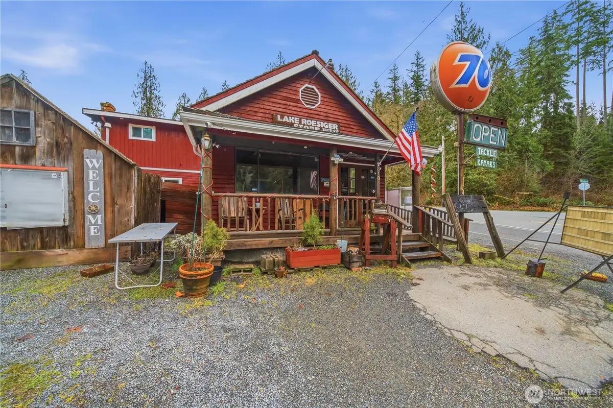 810 S Lake Roesiger Road, Snohomish, WA 98290 - #1