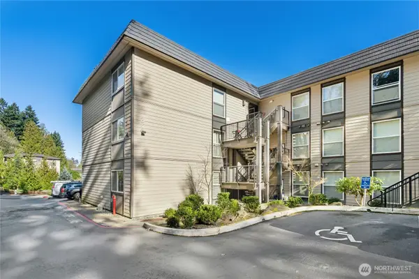 9515 NE 180th Street #C101, Bothell, WA 98011