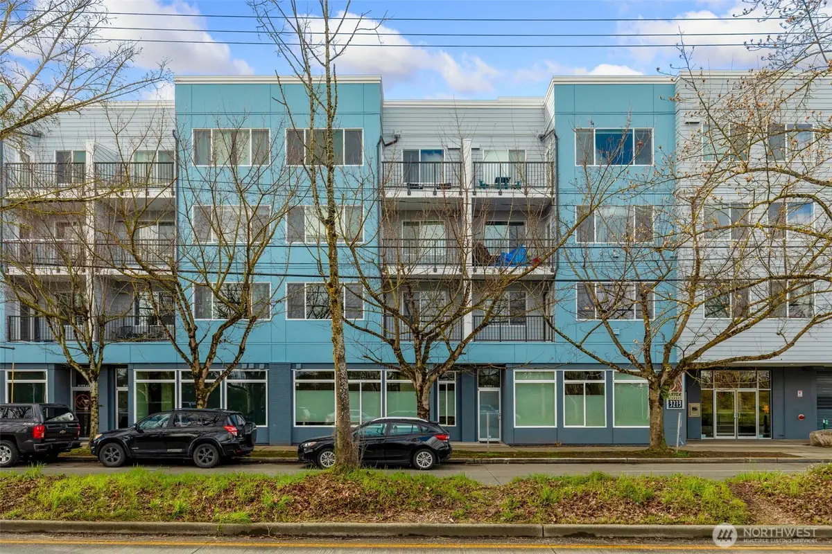 3213 Harbor Avenue Sw #216, Seattle, WA 98126 - #1