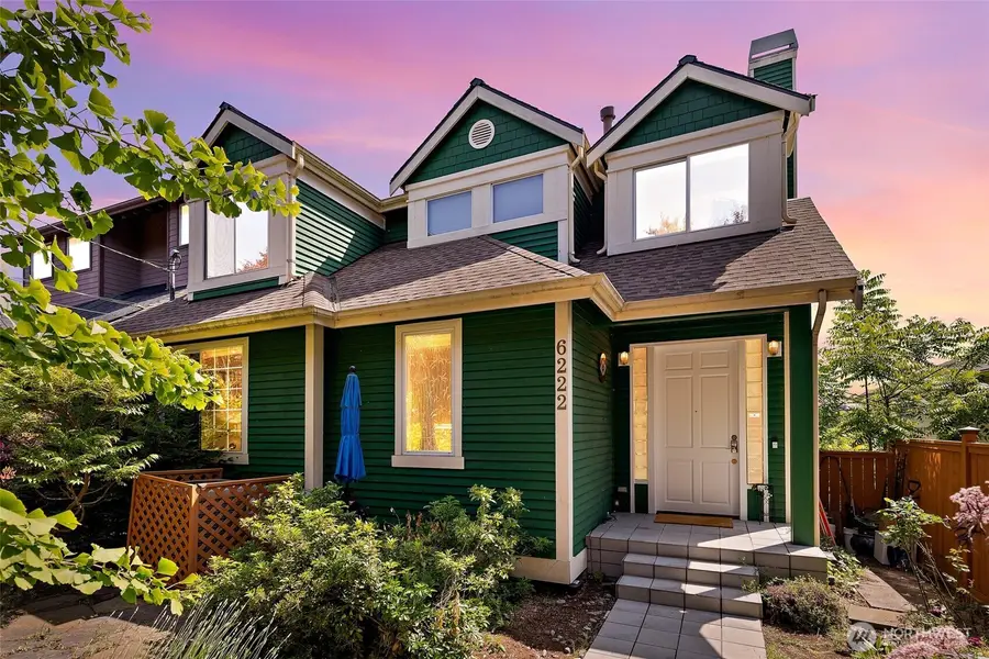 6222 37th Avenue Ne, Seattle, WA 98115 - #2