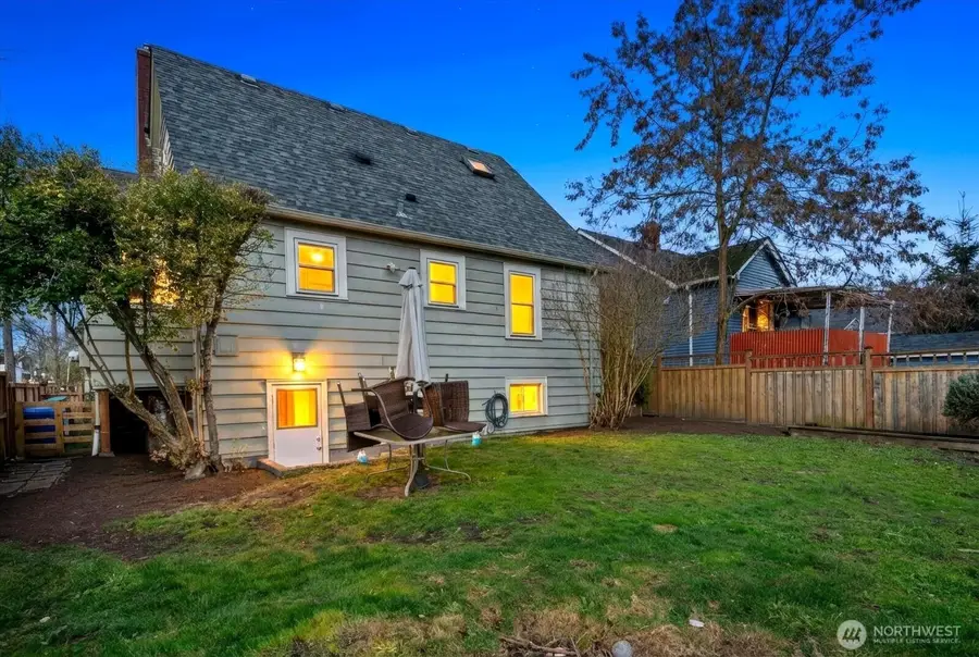 717 NW 56th Street, Seattle, WA 98107 - #2