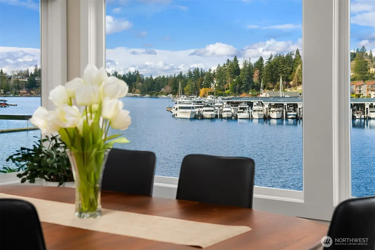 379 101st Avenue Se, Bellevue, WA 98004 - #1