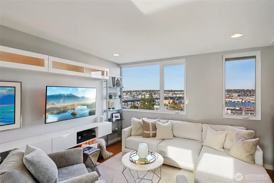 1230 W Emerson Street, Seattle, WA 98119 - #2