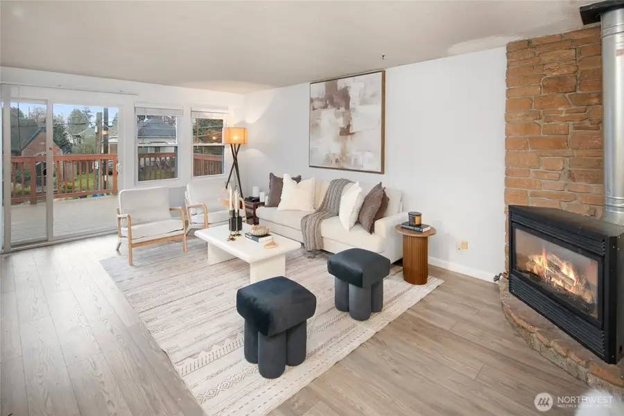 942 N 82nd Street, Seattle, WA 98103 - #2