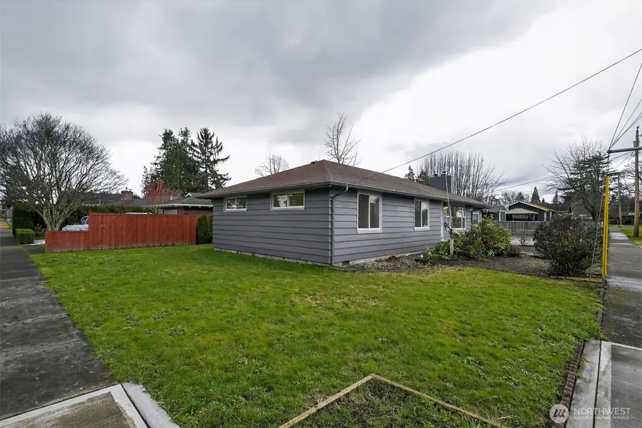 804 7th Avenue Nw, Puyallup, WA 98371 - #2