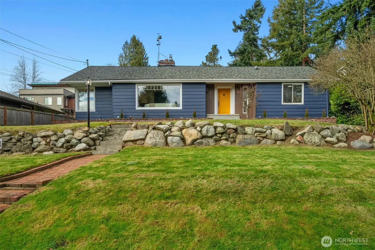 10723 Densmore Avenue N, Seattle, WA 98133 - #1