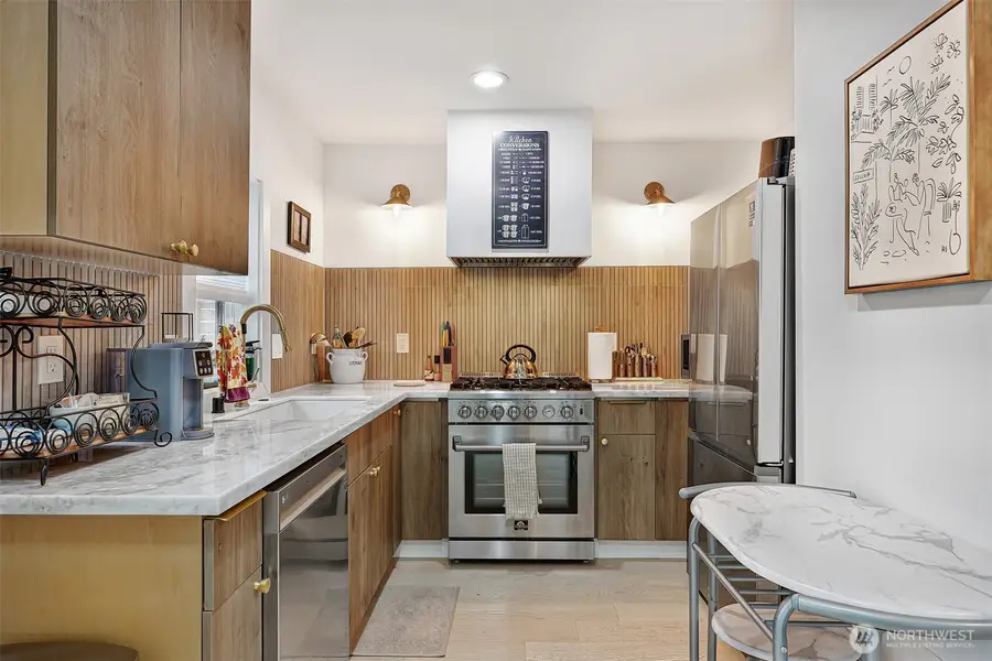 7514 12th Avenue Sw #B, Seattle, WA 98106 - #3