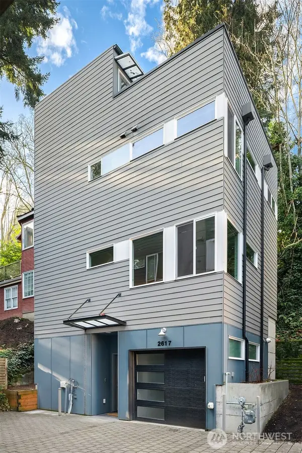 2617 3rd Avenue W, Seattle, WA 98119