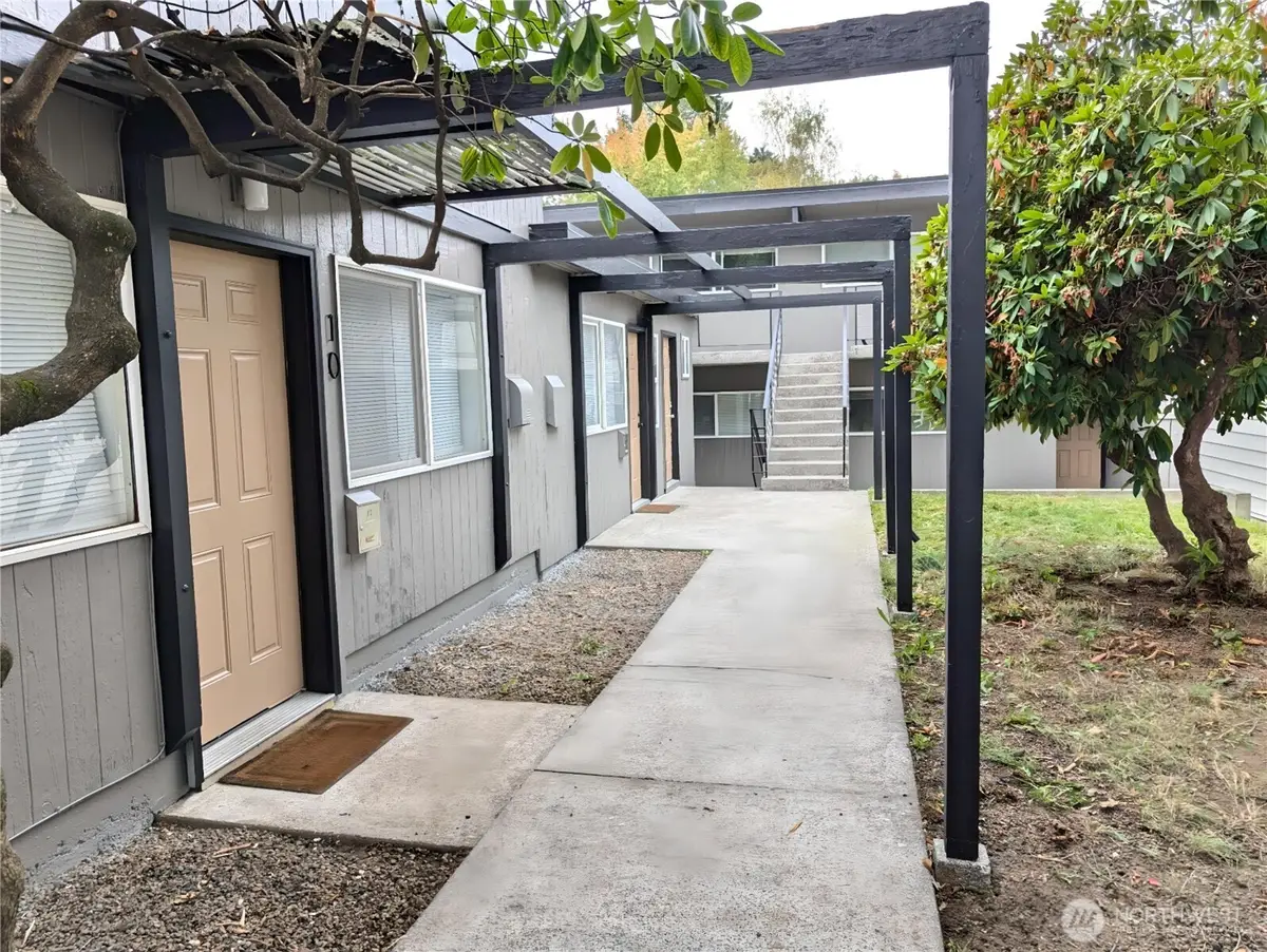 8805 14th Avenue S, Seattle, WA 98108 - #1