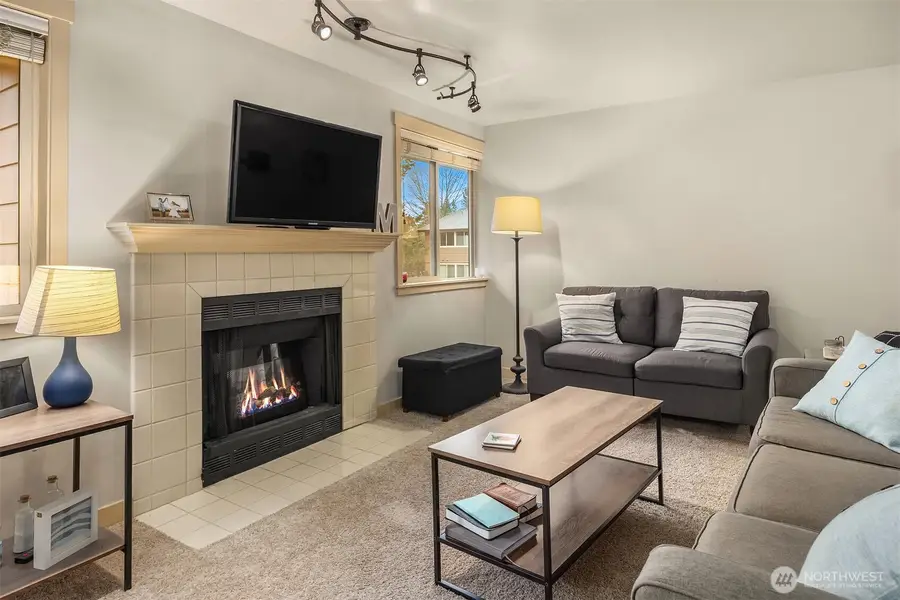 8248 126th Avenue Ne #C-305, Kirkland, WA 98033 - #2