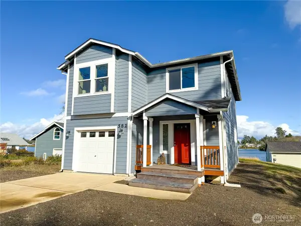 582 Mount Olympus Avenue Se, Ocean Shores, WA 98569