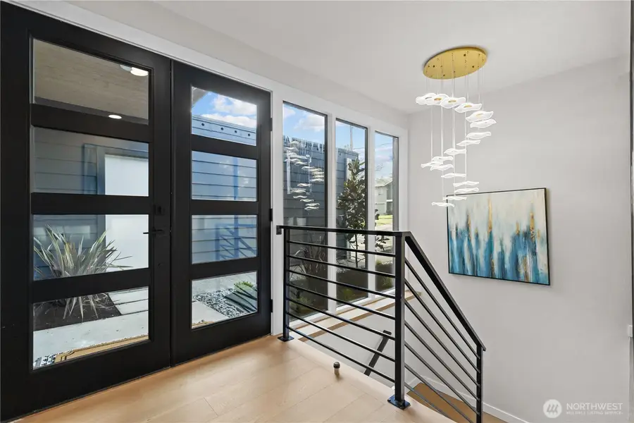 62 165th Avenue Se, Bellevue, WA 98008 - #3