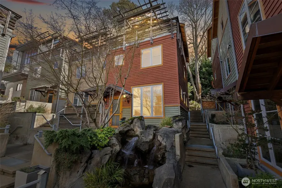 3824 Evanston Avenue N #6, Seattle, WA 98103 - #2