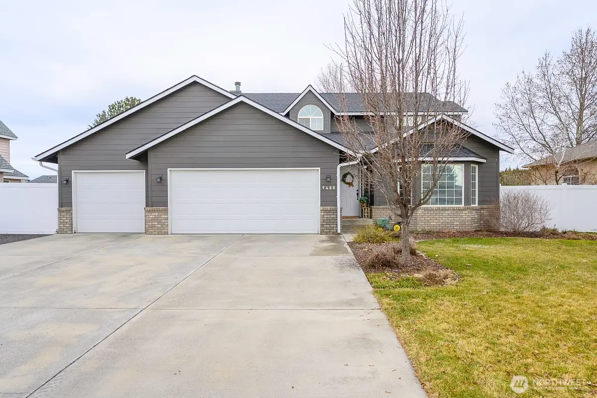 9488 Naples Street Se, Moses Lake, WA 98837 - #1