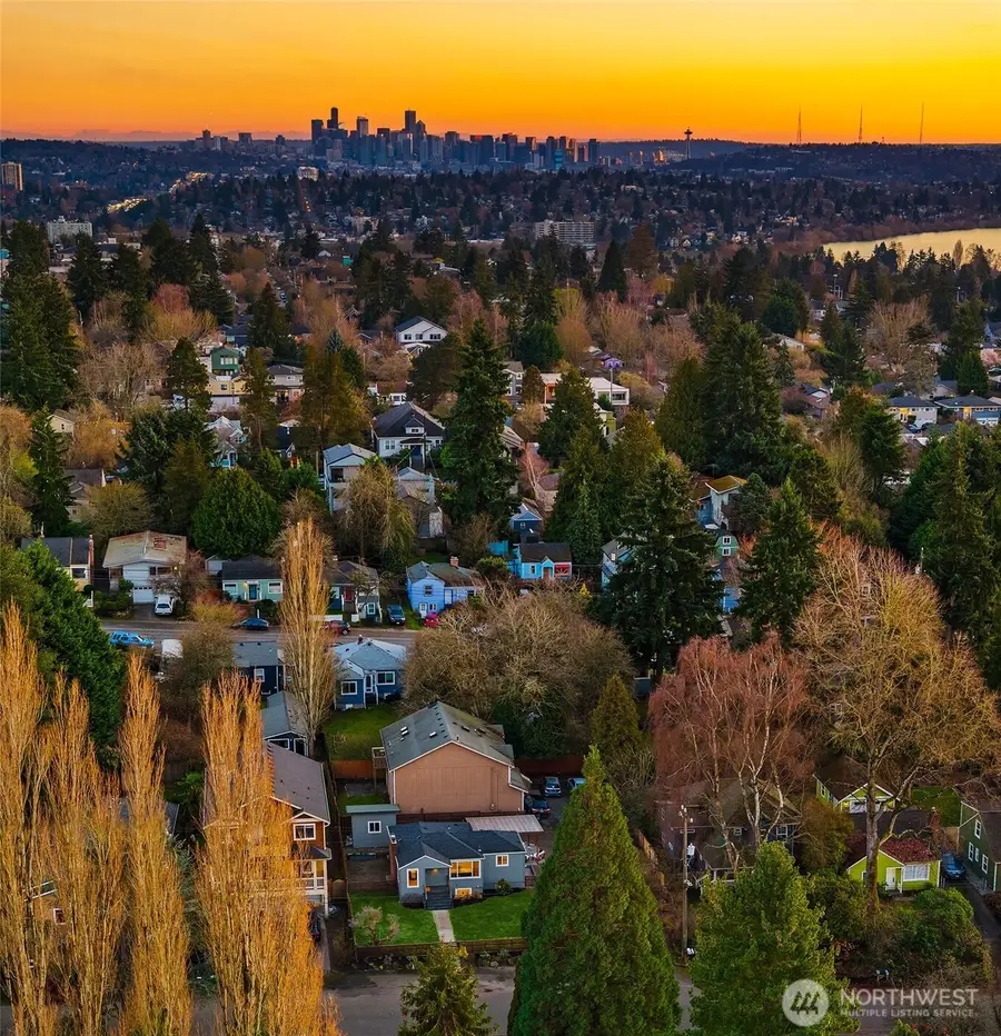 403 NE 94th Street, Seattle, WA 98115 - #3