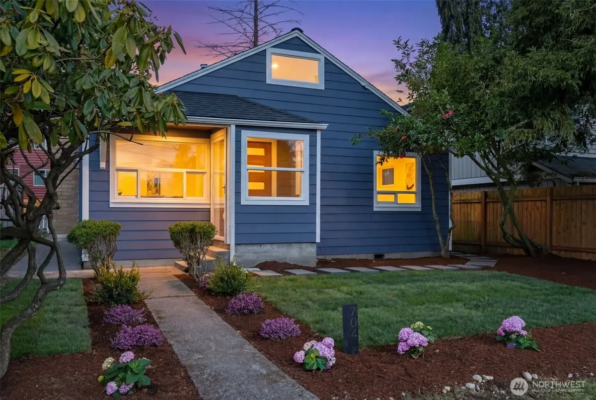 704 N 104th Street, Seattle, WA 98133 - #1