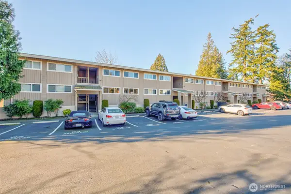 725 9th Avenue S #202, Kirkland, WA 98033