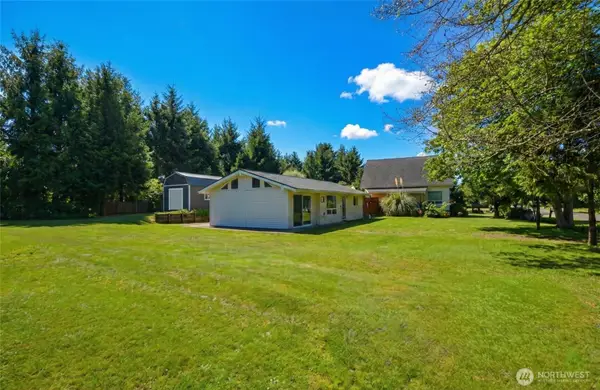 895 Wawona Avenue Sw, Ocean Shores, WA 98569