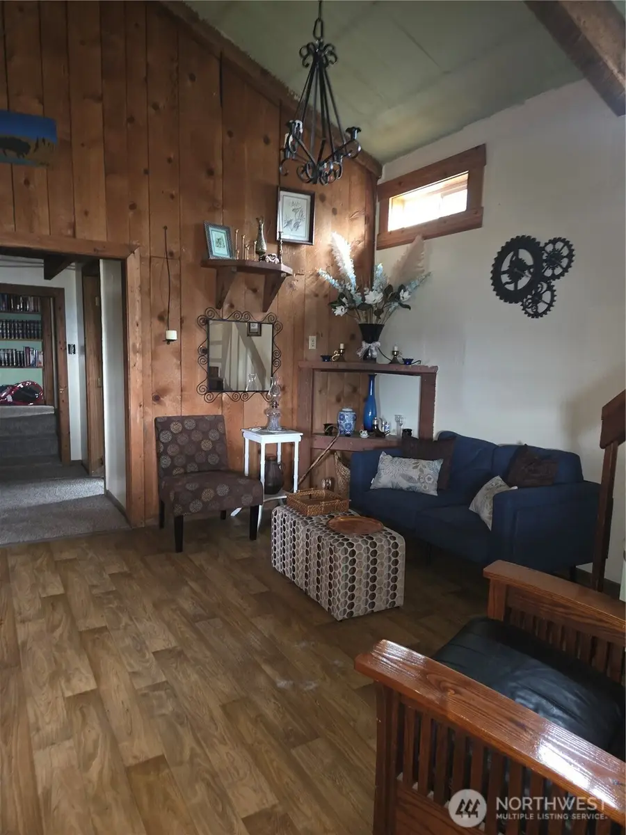 83 E Cayuse Mountain Road, Tonasket, WA 98855 - #2