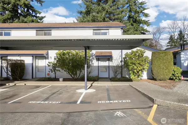1812 SW 318th Place #28D, Federal Way, WA 98023