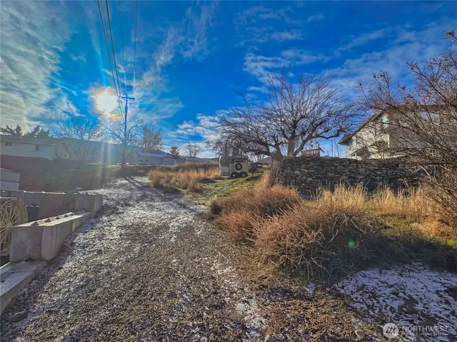 1111 Seaton Street #7&8, Grand Coulee, WA 99133 - #2