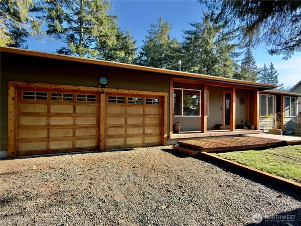 471 Kloshe Court Se, Ocean Shores, WA 98569