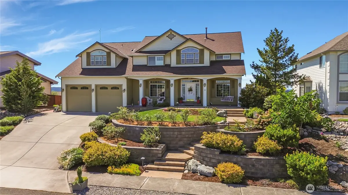 10010 181st Avenue Ct E, Bonney Lake, WA 98391 - #1