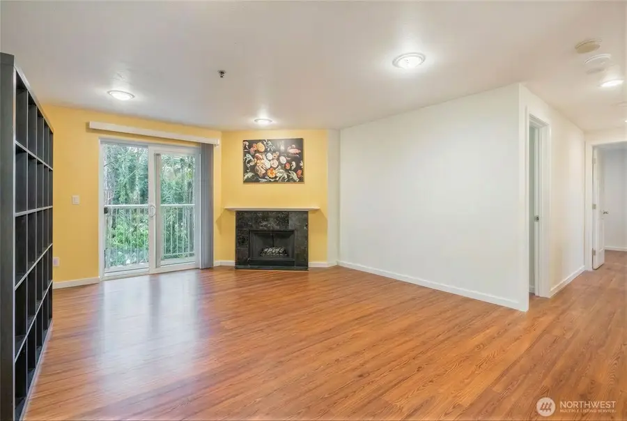 975 Aberdeen Avenue Ne #F207, Renton, WA 98056 - #3